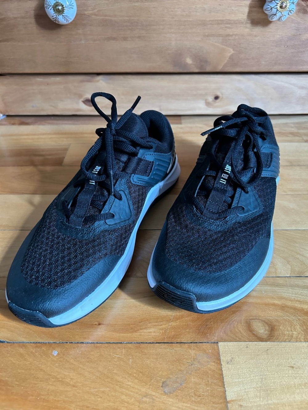 Nike Black and Gray Athletic Running Shoes